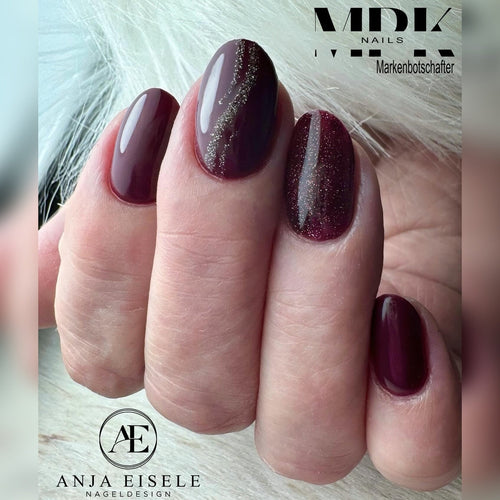 Bild 1 in Galerieansicht laden. Luxury Farbgel Dark Orchid