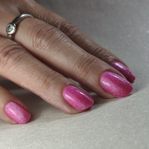 Bild 1 in Galerieansicht laden. Bright Cat Eye UV Nagellack Blossom Dust