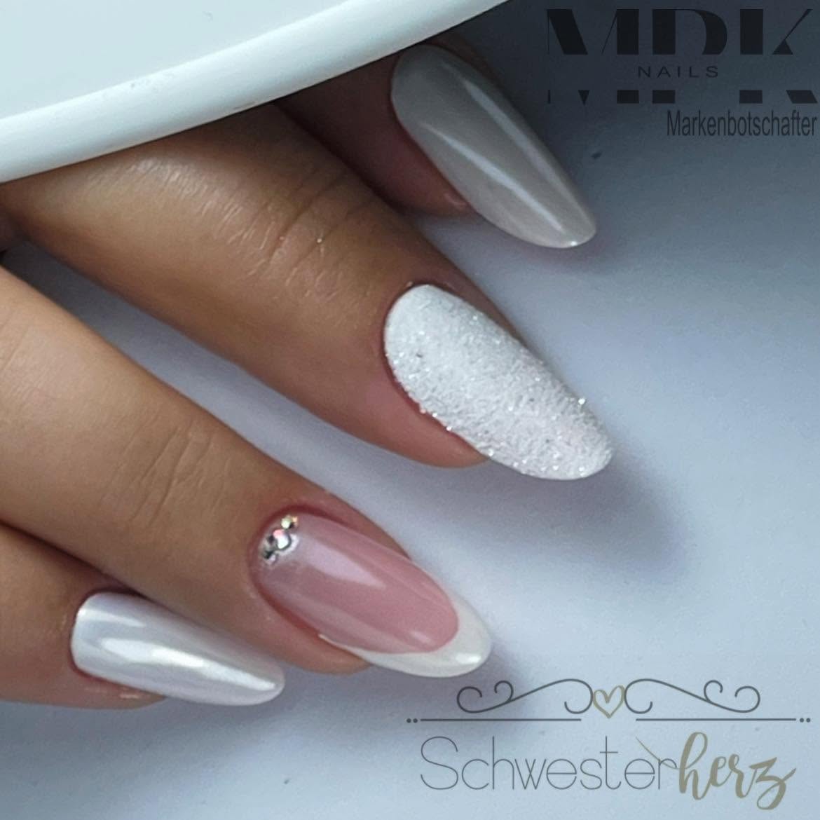1440x Luminous Stars Strass Magnifico 1,4mm (SS3) + Schale