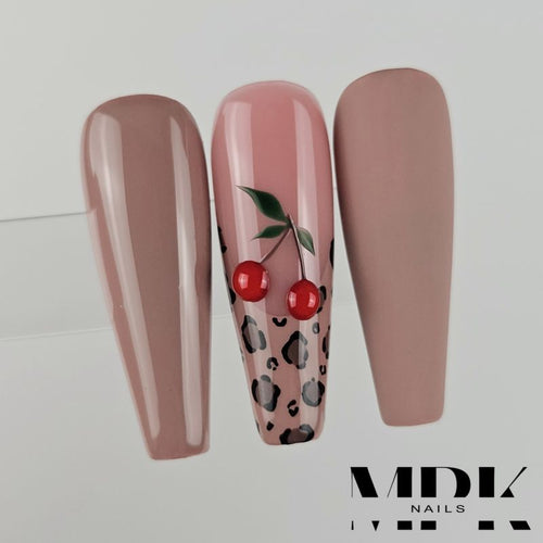 Bild 1 in Galerieansicht laden. Luxury UV Nagellack A16 Pebble Nude